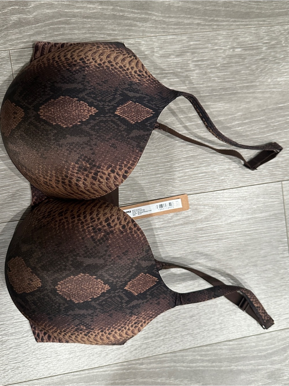 SKIMS plush up plunge bra snake print  36DDD (36F) NWT
